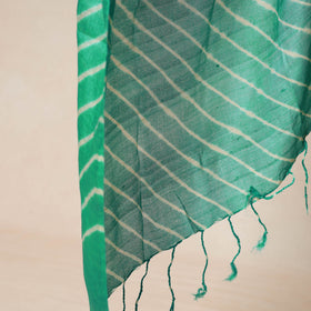 Buy Leheriya Tie-Dye Tussar Silk Handloom Dupatta with Tassels Online at iTokri.com 