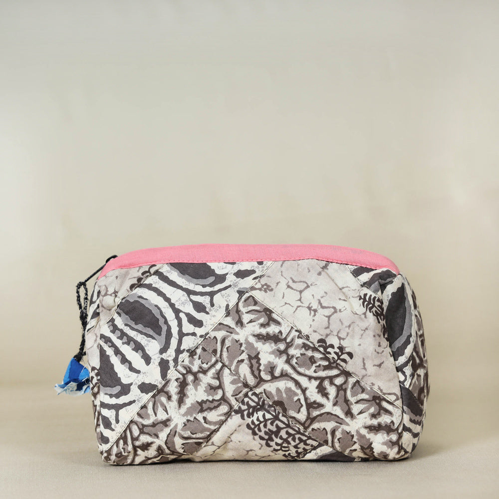 toiletry pouch