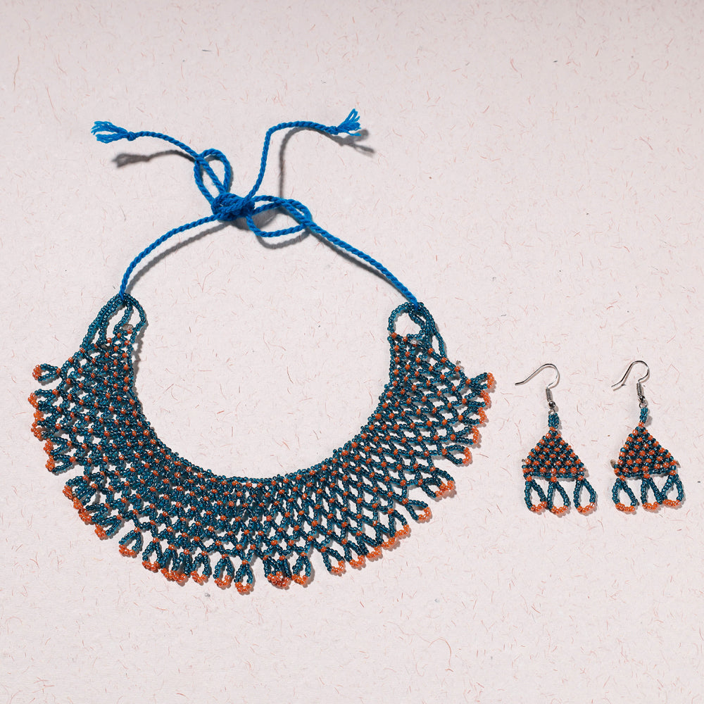 beadwork necklace set