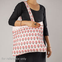 Quilted Shoulder Bag
