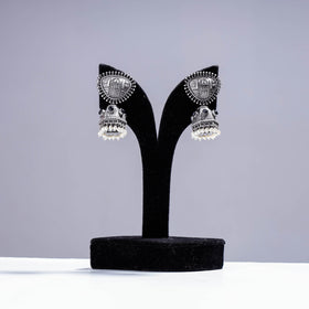  Antique Silver Finish Oxidised Brass Base Jhumki Earrings Online l iTokri.com