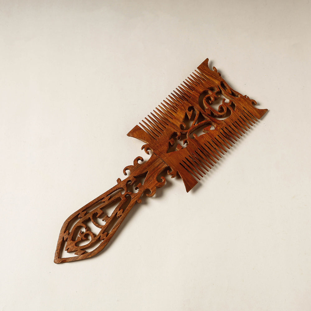 wooden comb 