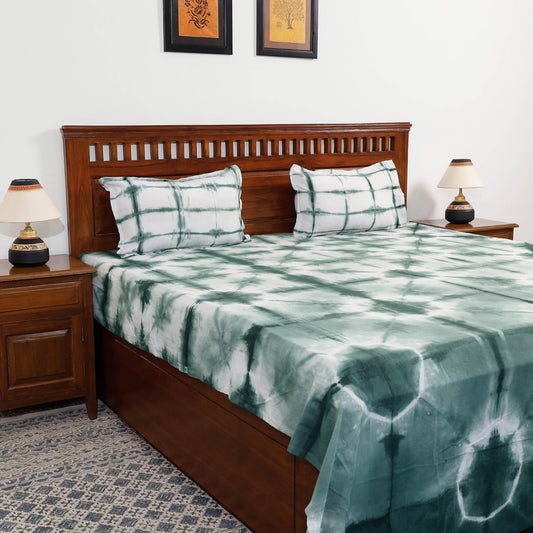Green - Shibori Tie Dye Pure Cotton Double Bed Cover with Pillow Covers (108 x 90 in)