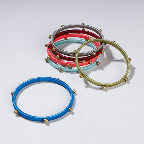 patwa thread bangles set