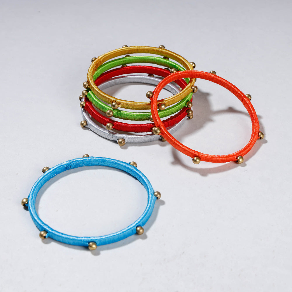 patwa thread bangles set