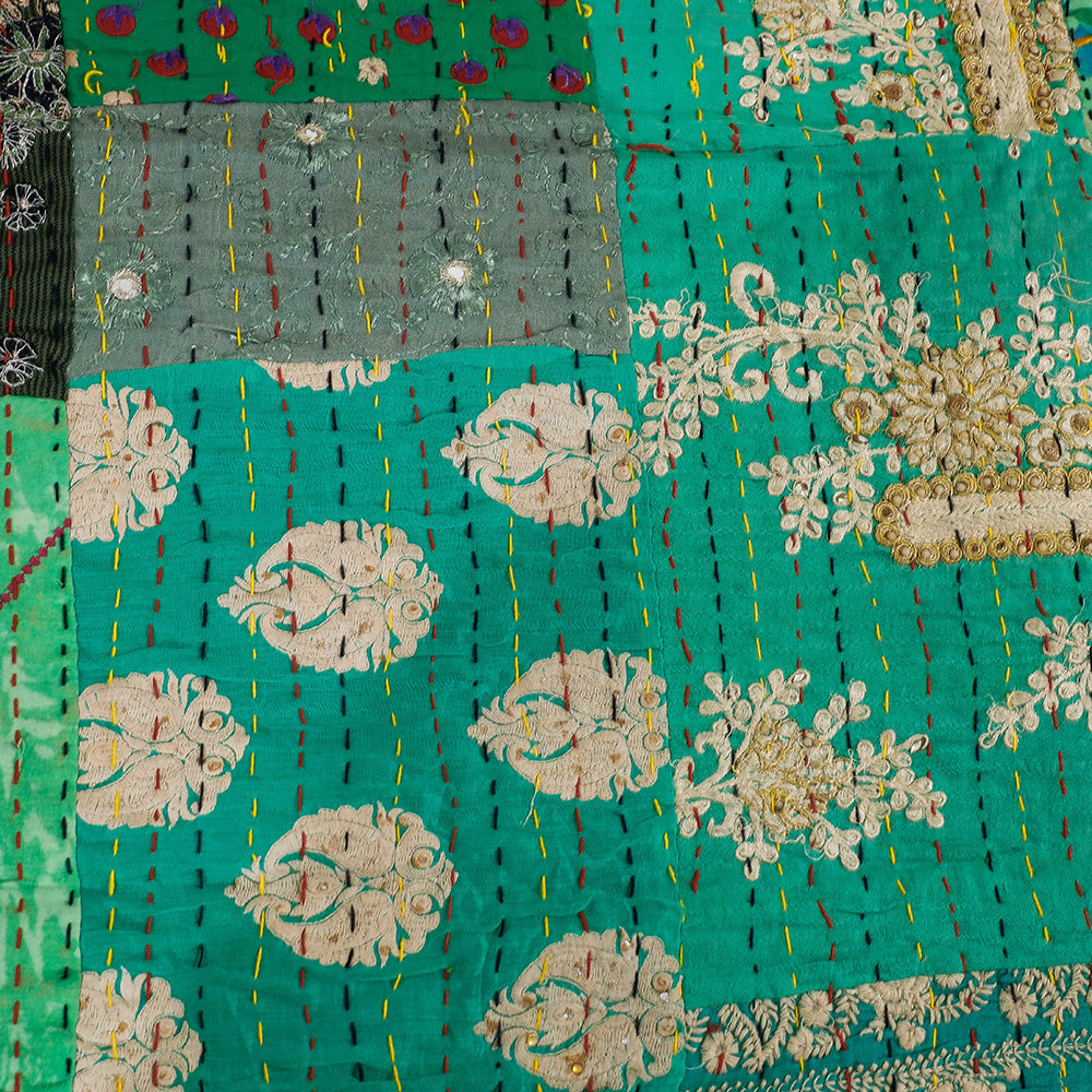 khambadiya quilt / blanket