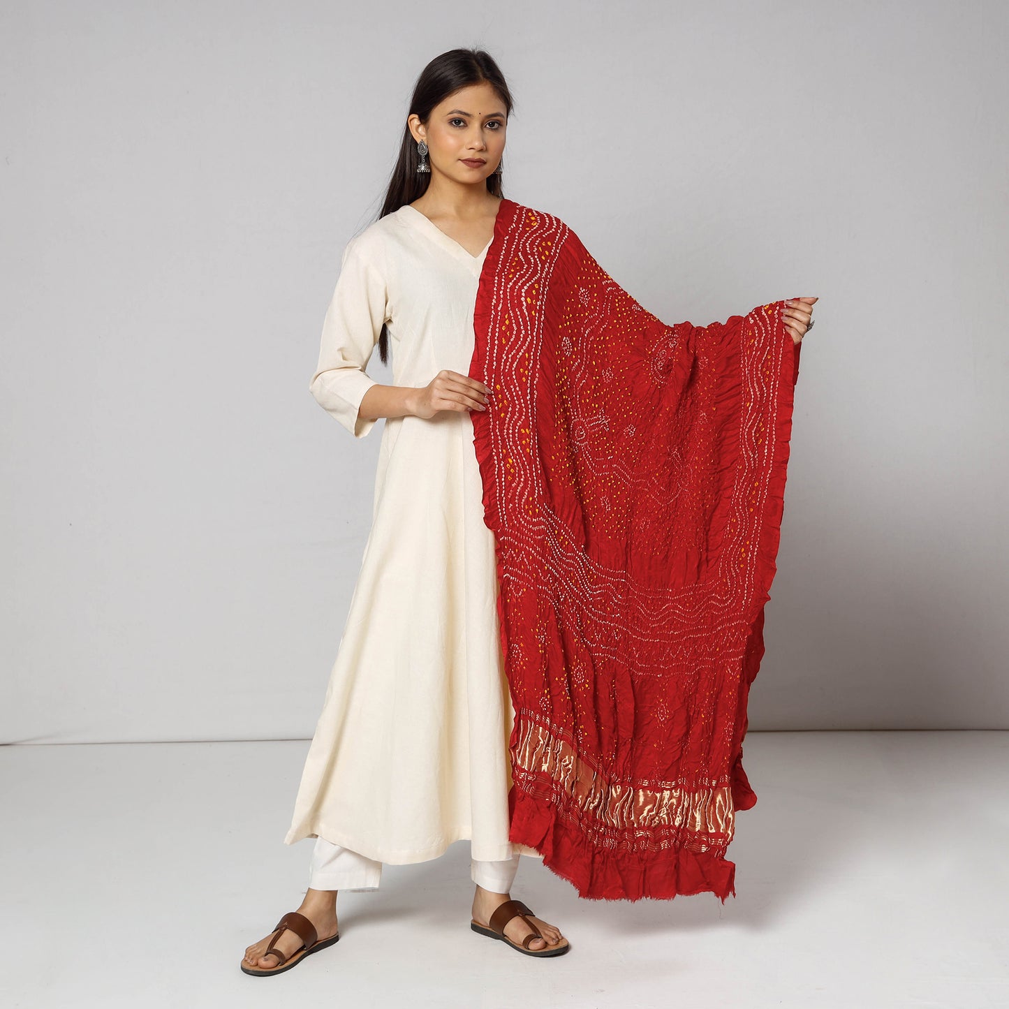 Kutch Chandrokhani Bandhani Tie-Dye Gajji Silk Dupatta with Zari Border