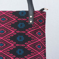 screen print shoulder bag