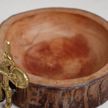 Hand Carved Natural Mahogany Wooden Bowl with Dokra Handle (6 x 5 in)