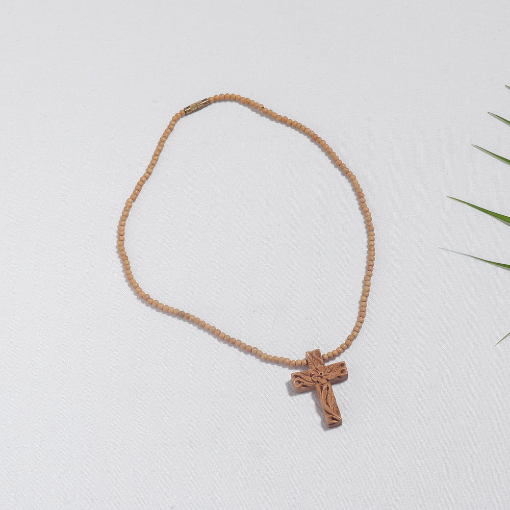 wooden pendant necklace