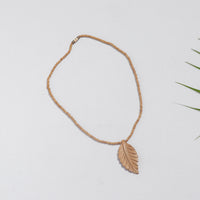 wooden pendant necklace