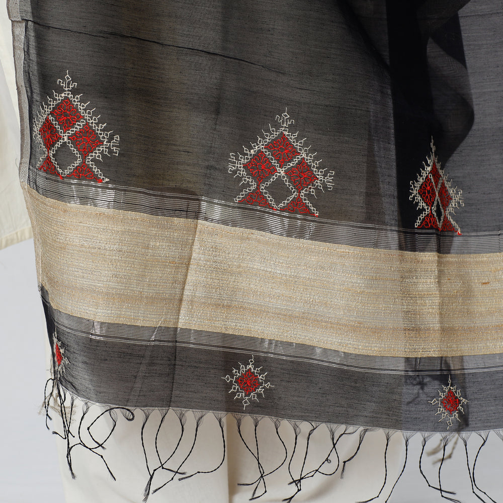 Kasuti Embroidery Dupatta
