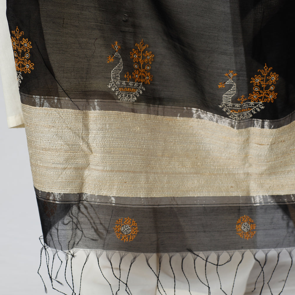 Black - Gavanti Kasuti Embroidery Handloom Maheshwari Silk Dupatta