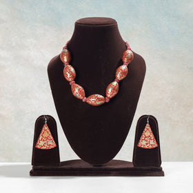 Buy Floral Handpainted Wooden Red Necklace Set Online l iTokri.com
