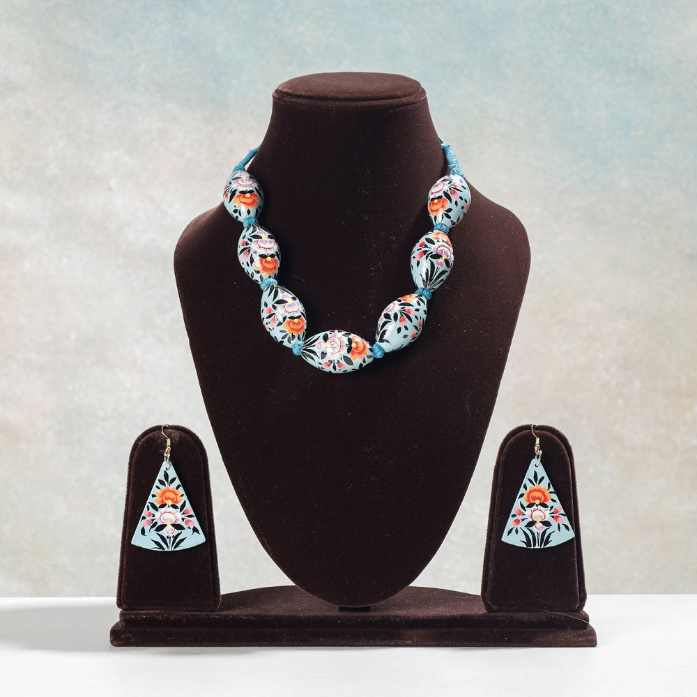 Buy Floral Handpainted Wooden Necklace Set Online l iTokri.com
