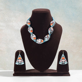 Buy Floral Handpainted Wooden Necklace Set Online l iTokri.com