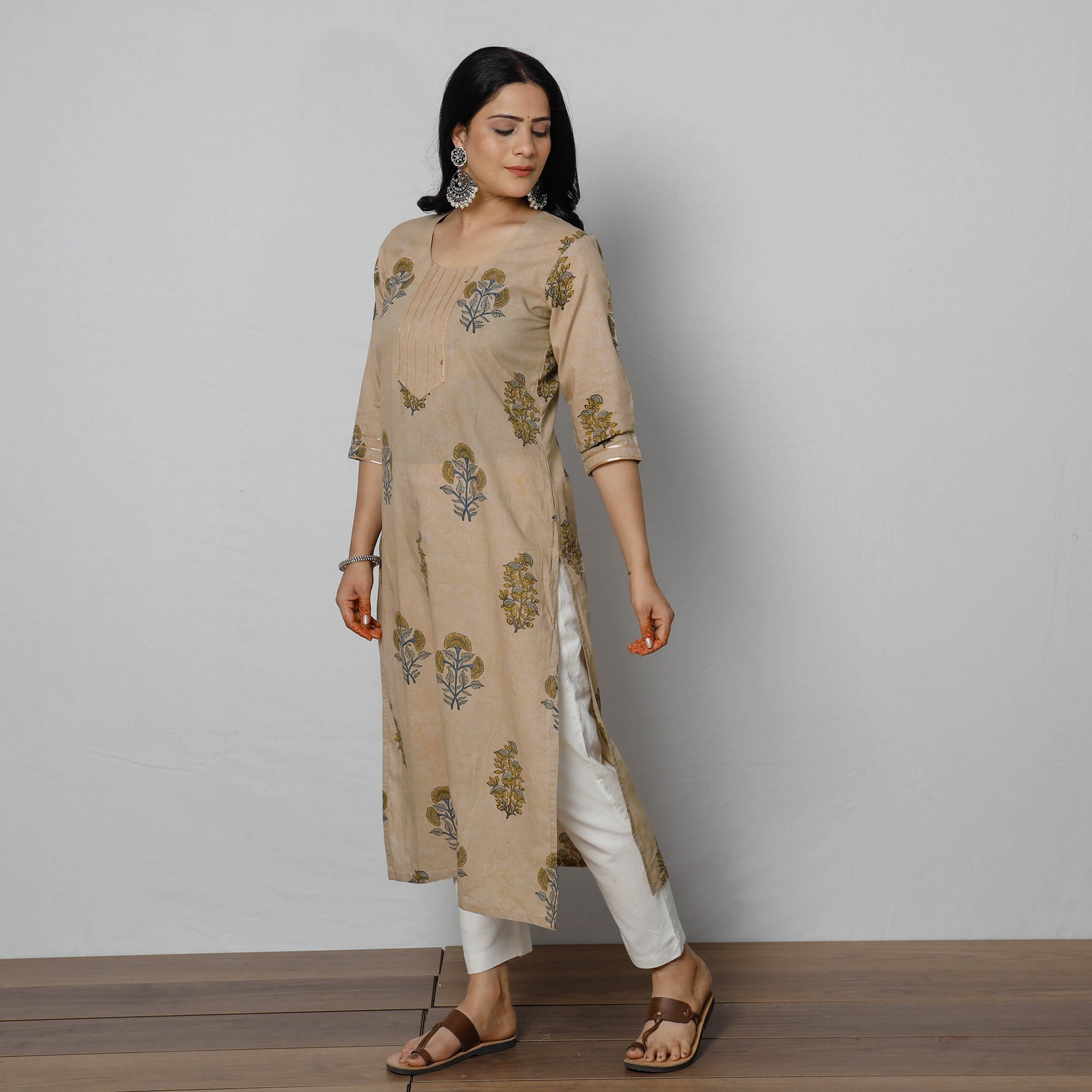 Buy iTokri Casuals - Sanganeri Hand Block Print Cotton White Long Kurta Online at iTokri.com