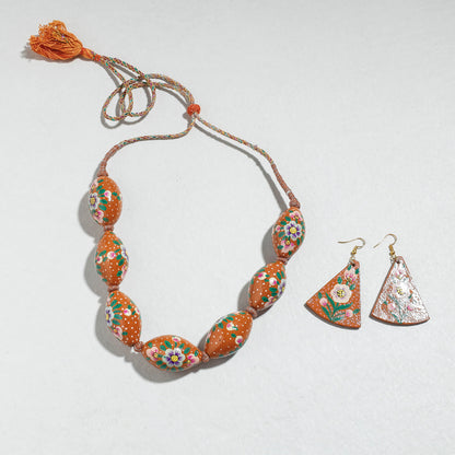Floral Handpainted Wooden Necklace Set