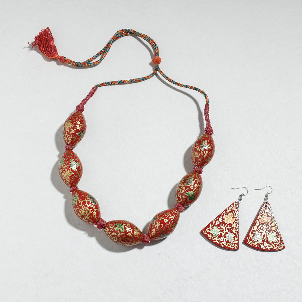 Floral Handpainted Wooden Necklace Set