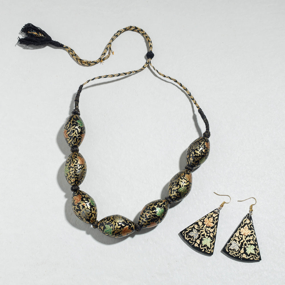 handpainted wooden necklace set