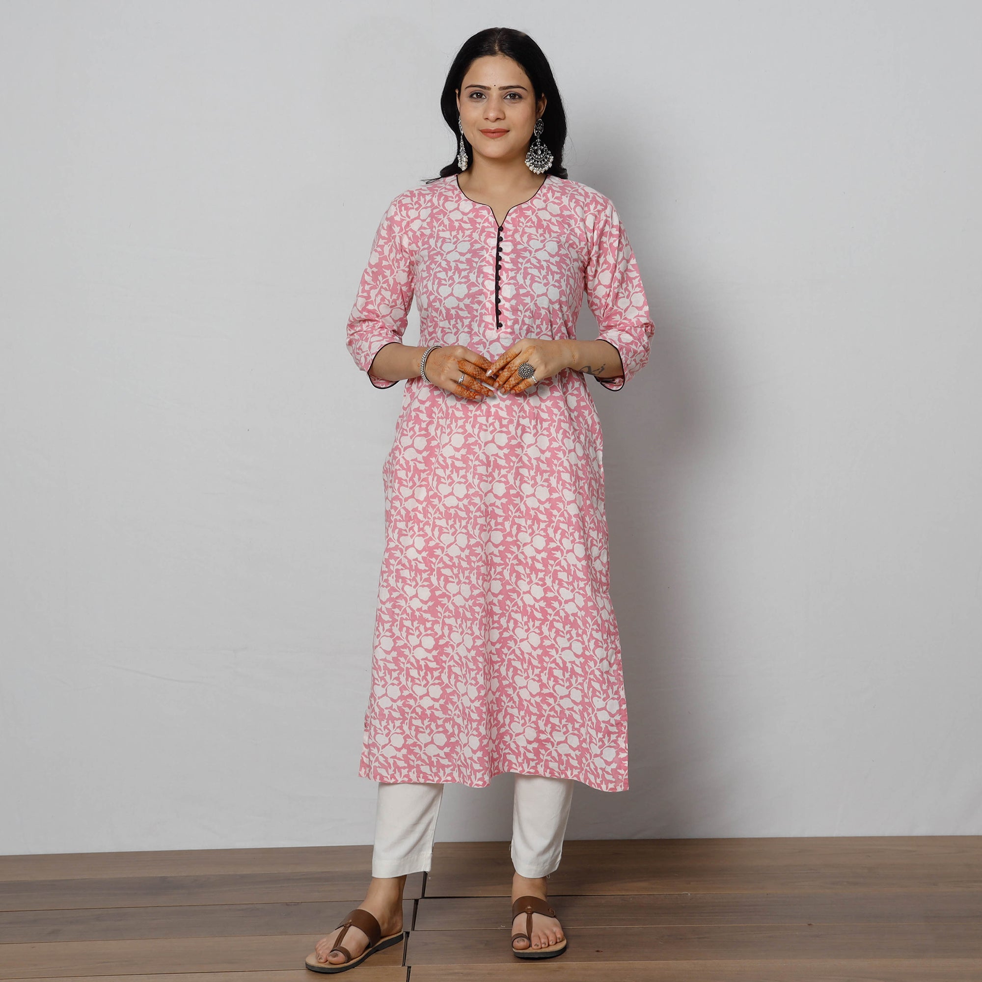 Buy Sanganeri Hand Block Printed Cotton Long Kurta Online at iTokri.com