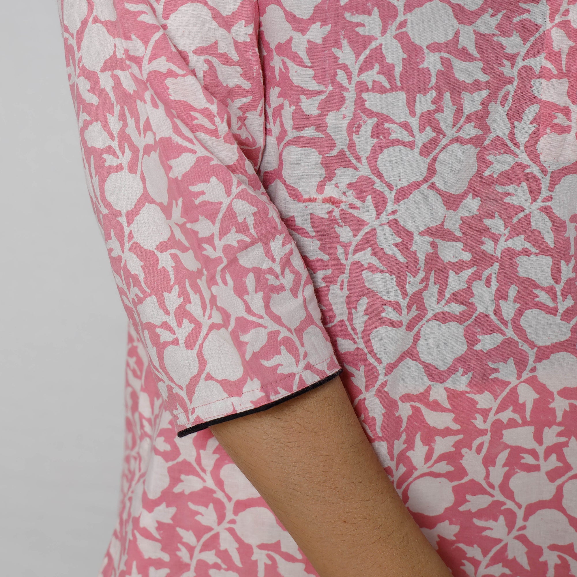 Buy Sanganeri Hand Block Printed Cotton Long Kurta Online at iTokri.com