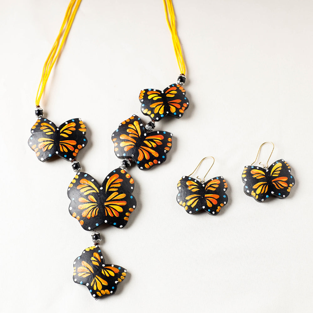 handpainted terracotta necklace set