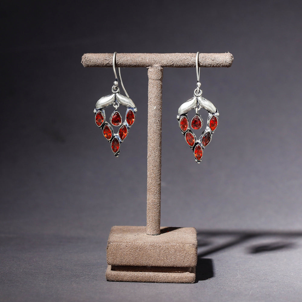 White Stone And Silver Metal Earrings - The Fine World – The Fineworld