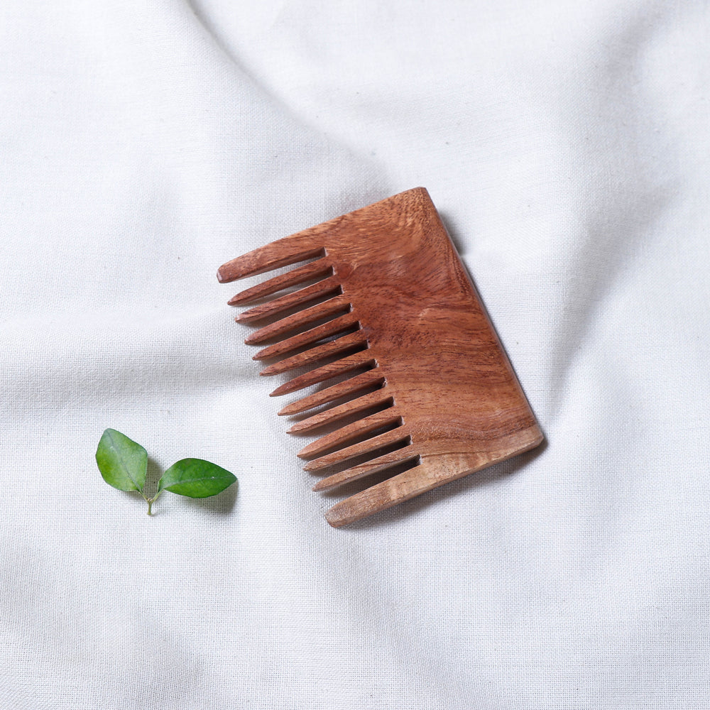 wooden comb 