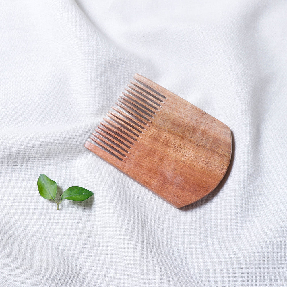 wooden comb 