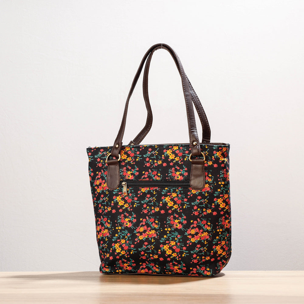 screen print shoulder bag