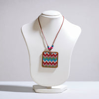 embroidery wooden necklace