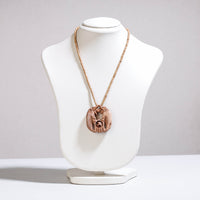 wooden pendant necklace