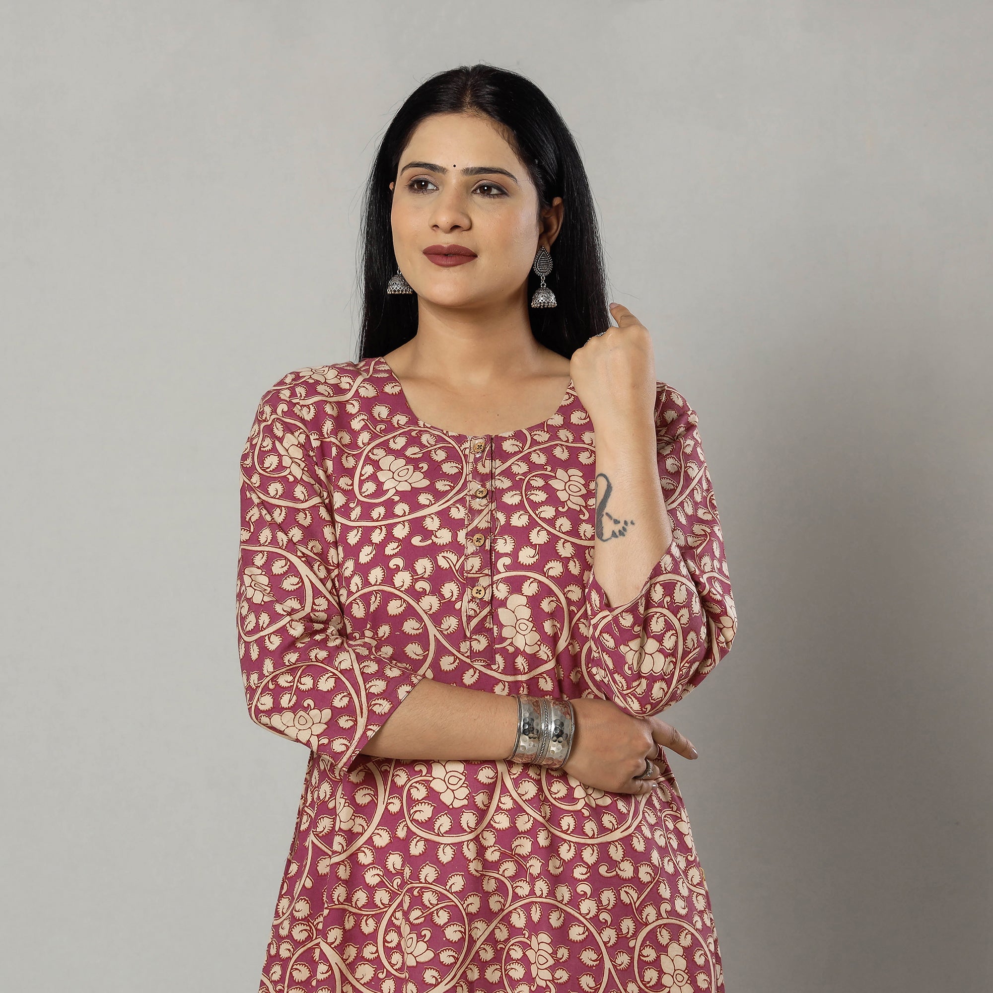 Buy Pink Texture Kalamkari Printed Cotton Kurta For Women