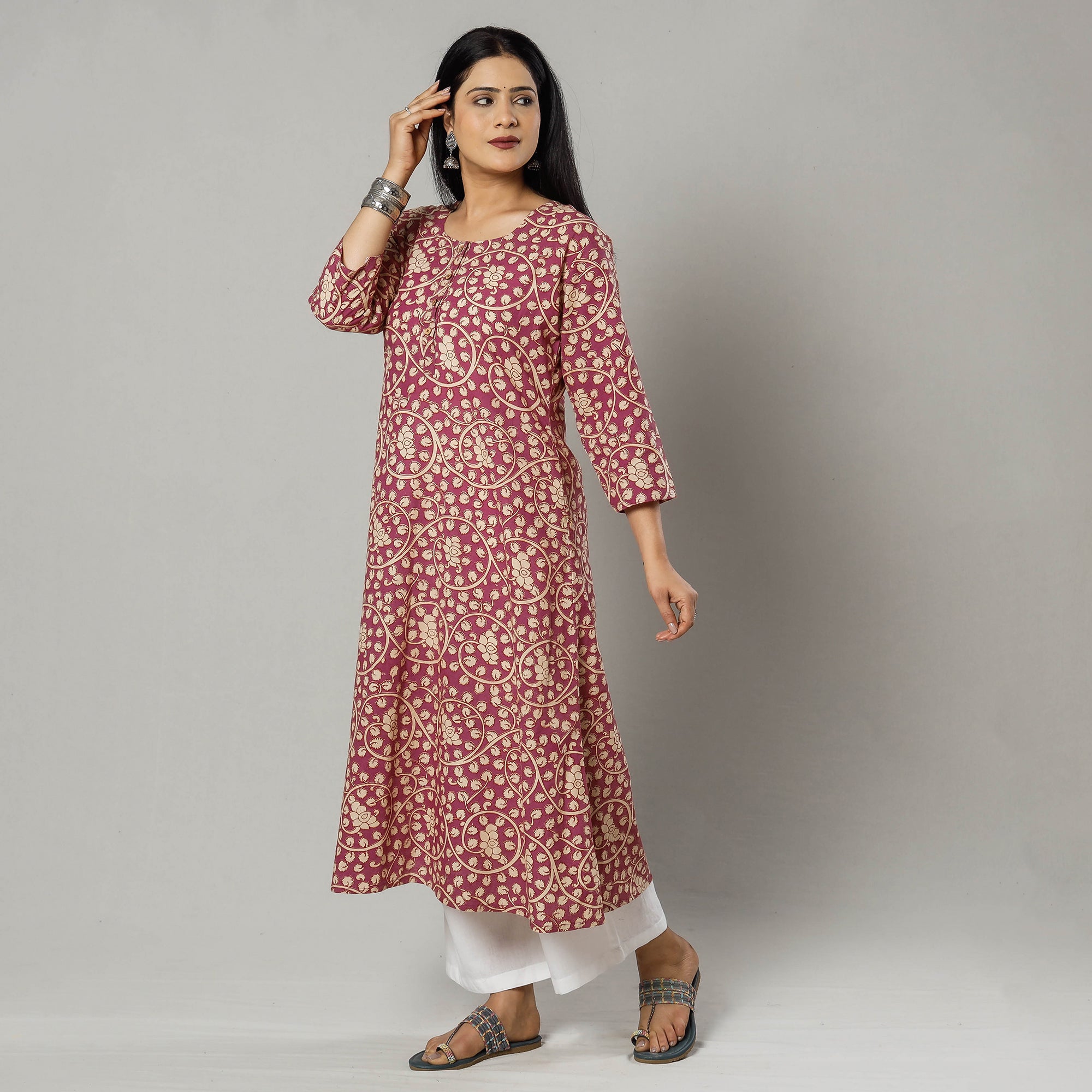 Buy Pink Texture Kalamkari Printed Cotton Kurta For Women