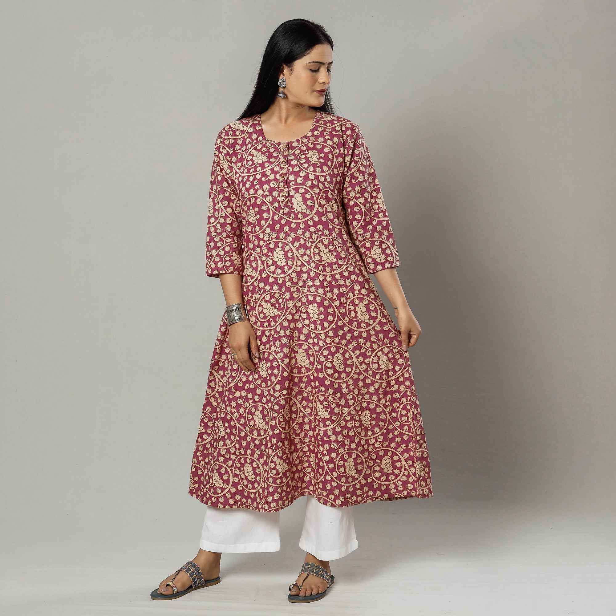 Buy Pink Texture Kalamkari Printed Cotton Kurta For Women