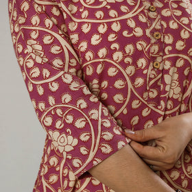 Buy Pink Texture Kalamkari Printed Cotton Kurta For Women
