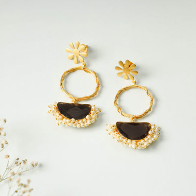 Golden Plated Seep Pearl & Onyx Natural Stone Earrings
