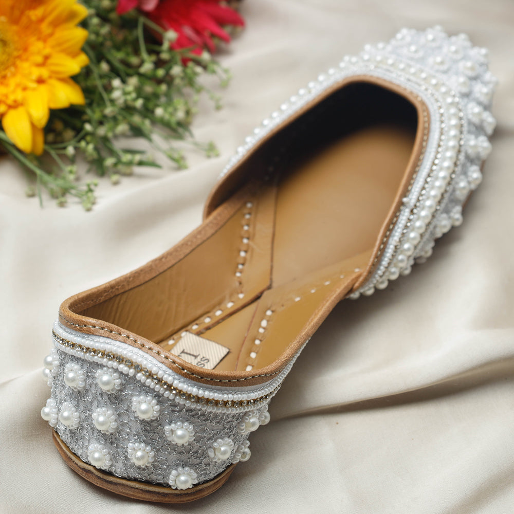 White Pearl Handstitched Embroidered Jutti