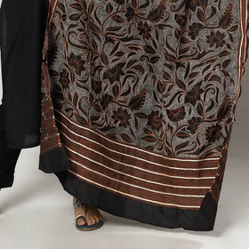 Buy Bengal Nakshi Kantha Tussar Silk Handloom Dupatta Online l iTokri.com