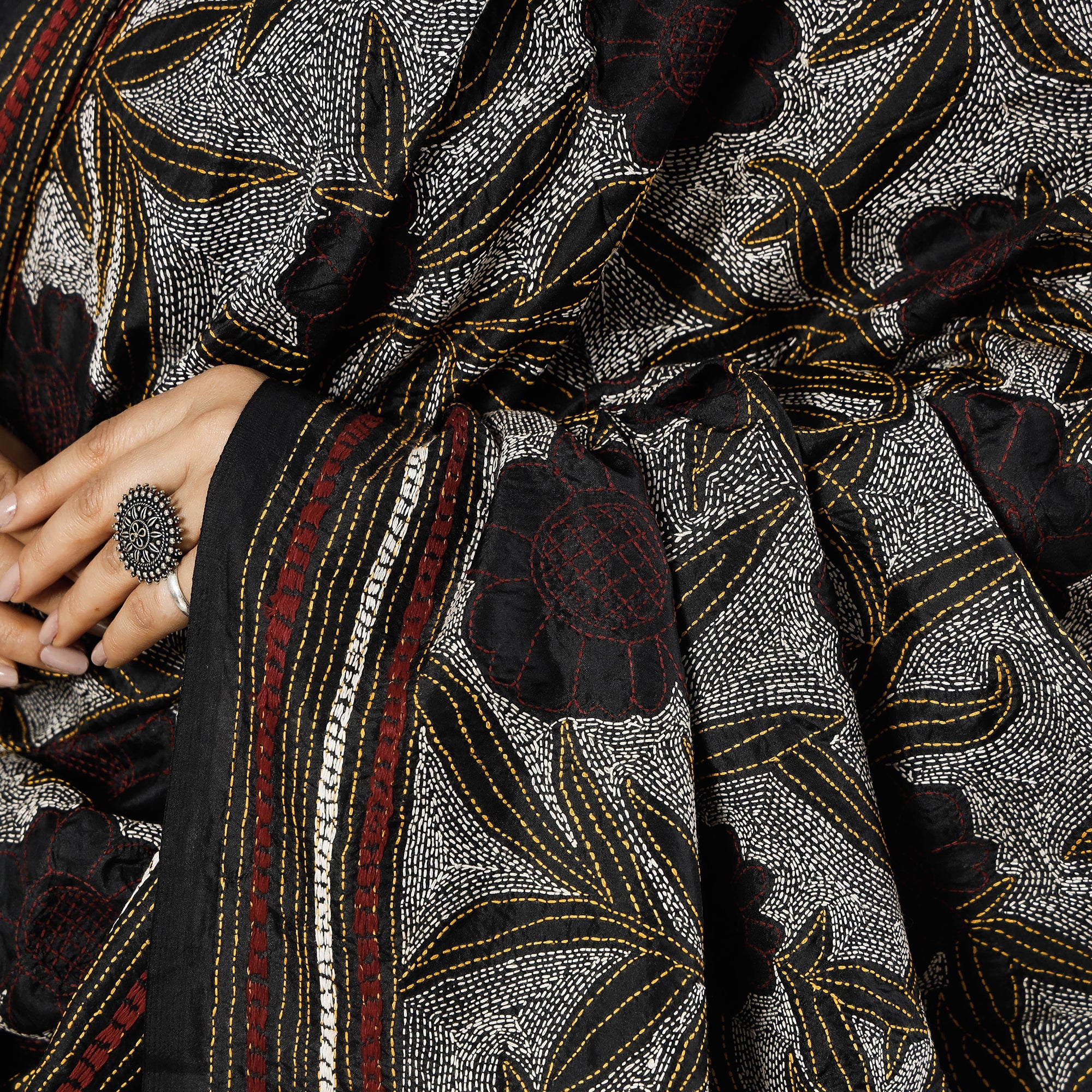  Bengal Nakshi Kantha Tussar Silk Handloom Dupatta 