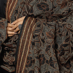 Buy Bengal Nakshi Kantha Tussar Silk Handloom Dupatta Online l iTokri.com