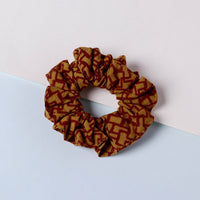 Rubber Band Scrunchie
