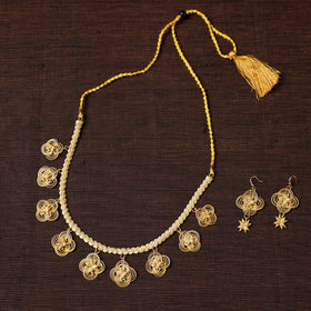 Handcrafted Bamboo Necklace Set by Daya Patki