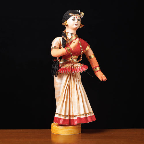 Mohiniyattam Dancing Doll
