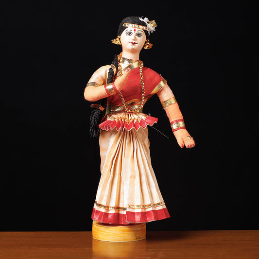 Mohiniyattam Dancing Doll
