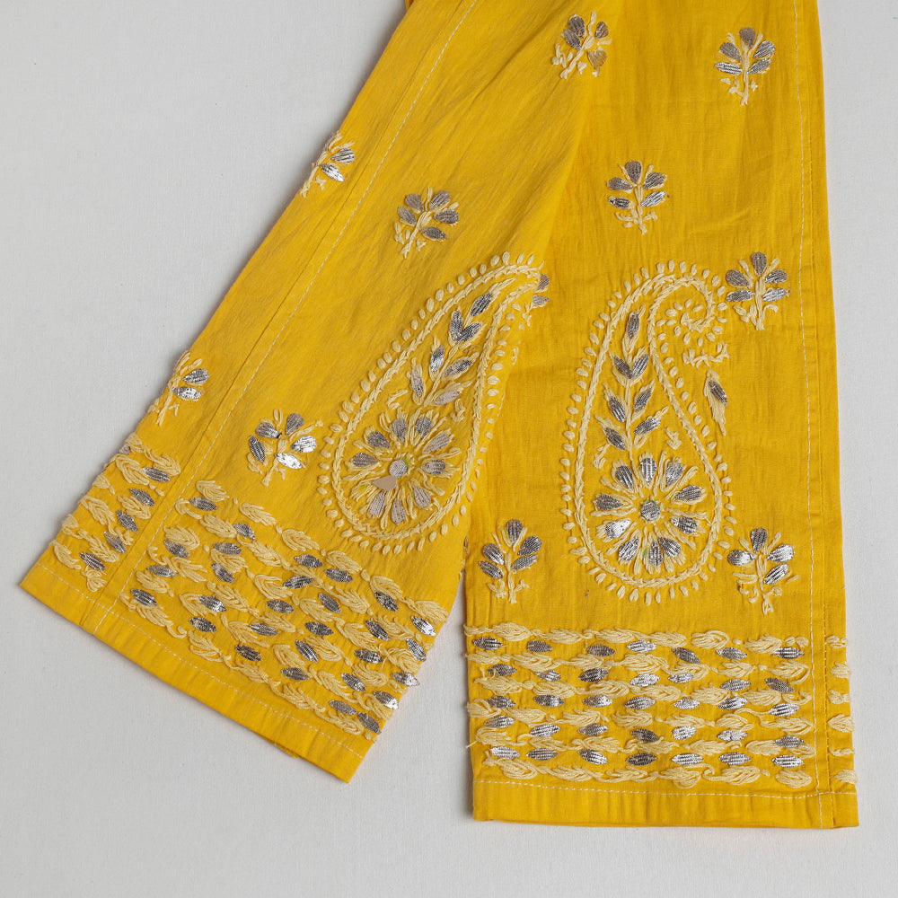 chikankari pant