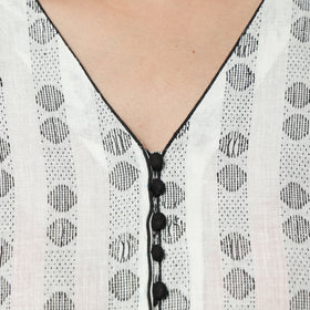 Buy Jacquard Cotton Long Kurta Online l iTokri.com