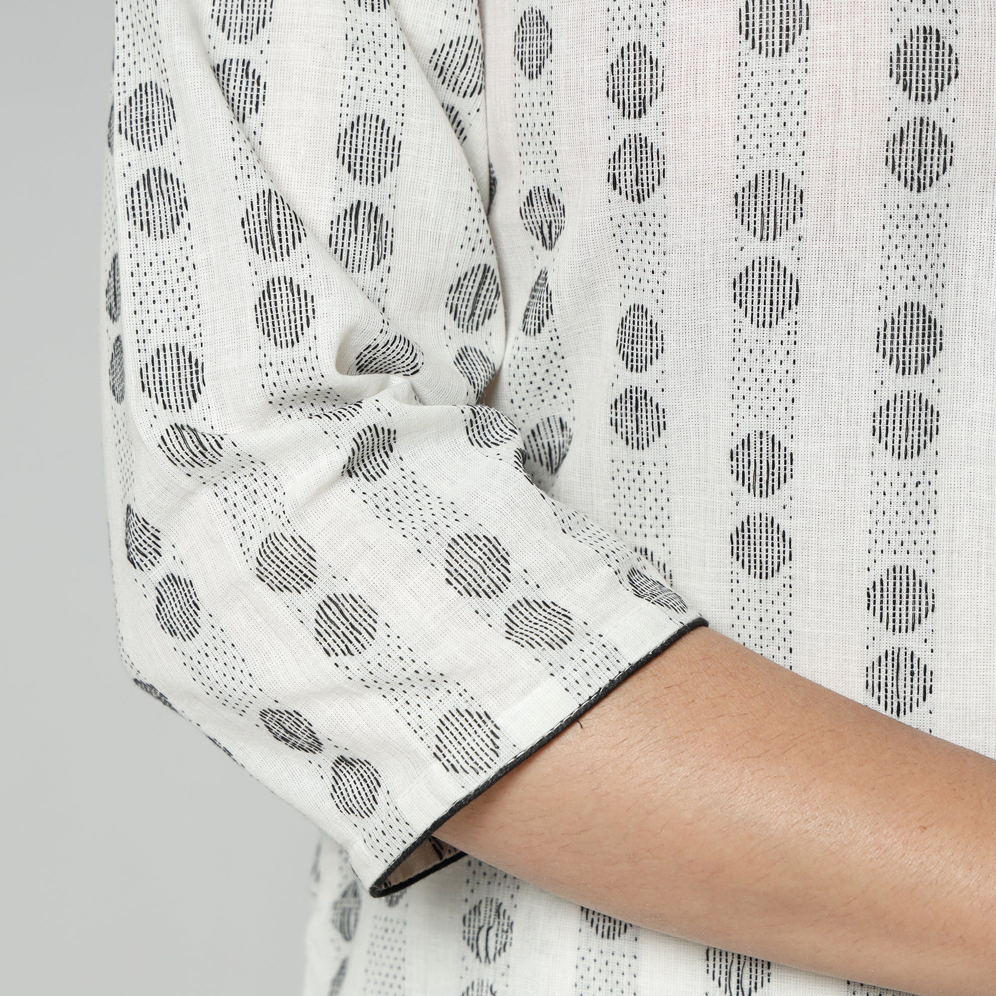 Buy Jacquard Cotton Long Kurta Online l iTokri.com
