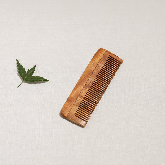 Hand Carved Neem Wood Comb (Small)